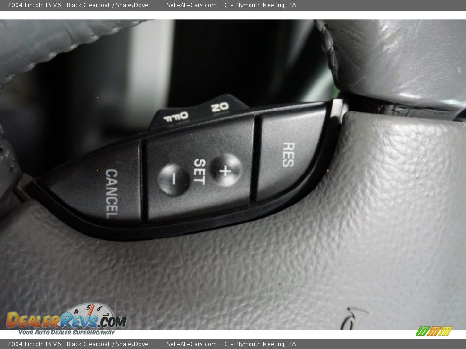 2004 Lincoln LS V6 Black Clearcoat / Shale/Dove Photo #29