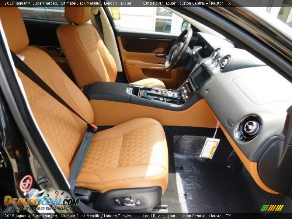 Front Seat of 2016 Jaguar XJ Supercharged Photo #5