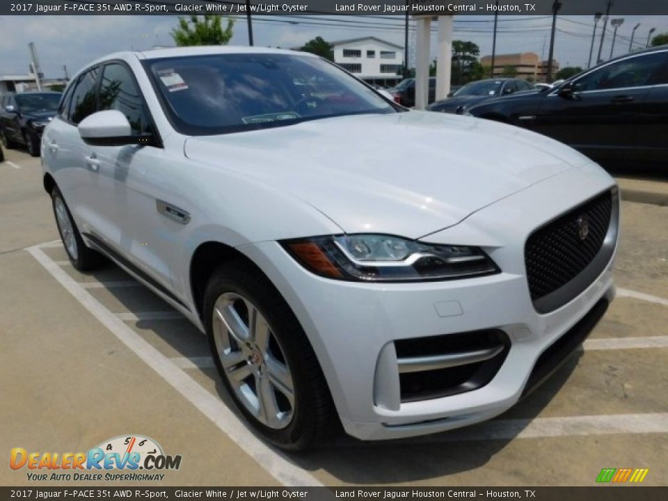 Front 3/4 View of 2017 Jaguar F-PACE 35t AWD R-Sport Photo #2