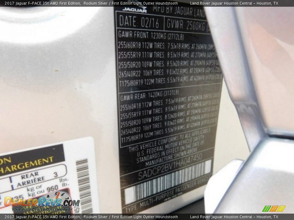 2017 Jaguar F-PACE 35t AWD First Edition Rodium Silver / First Edition Light Oyster Houndstooth Photo #14