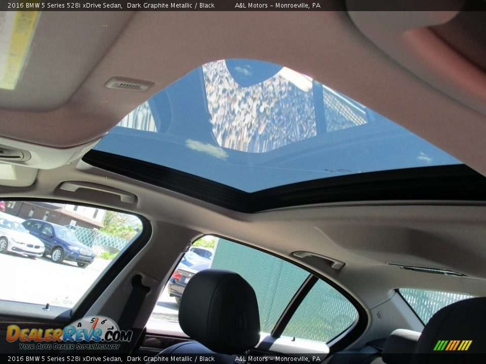 2016 BMW 5 Series 528i xDrive Sedan Dark Graphite Metallic / Black Photo #12