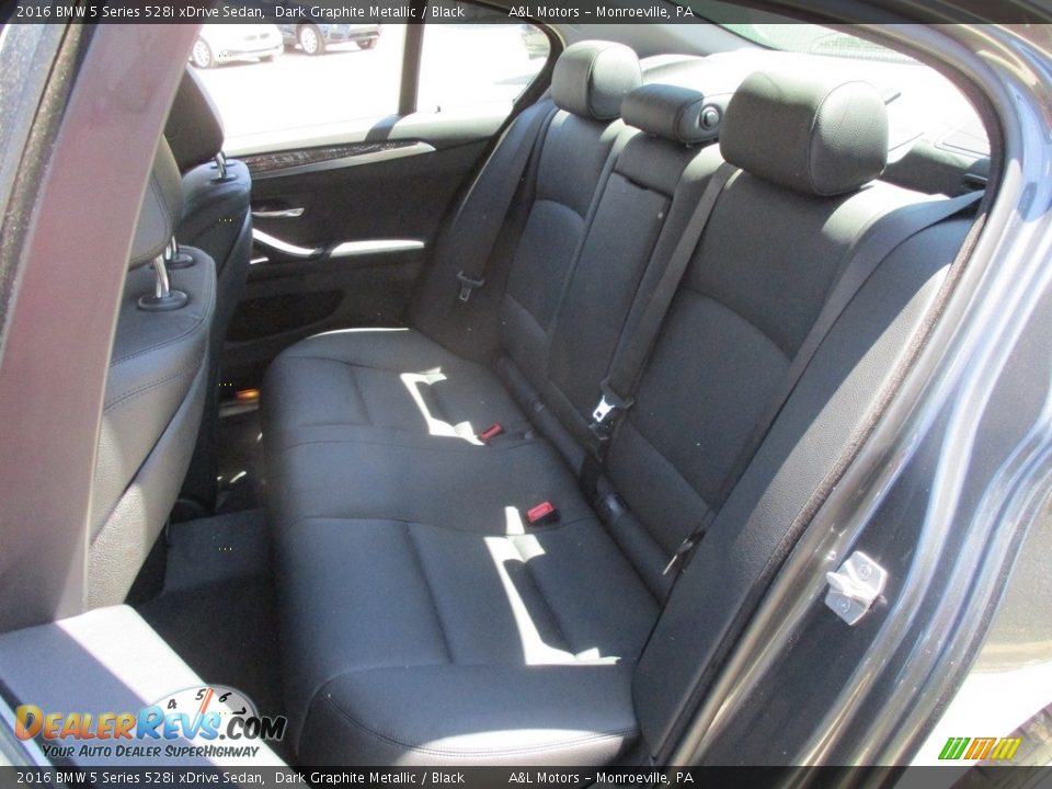 2016 BMW 5 Series 528i xDrive Sedan Dark Graphite Metallic / Black Photo #14