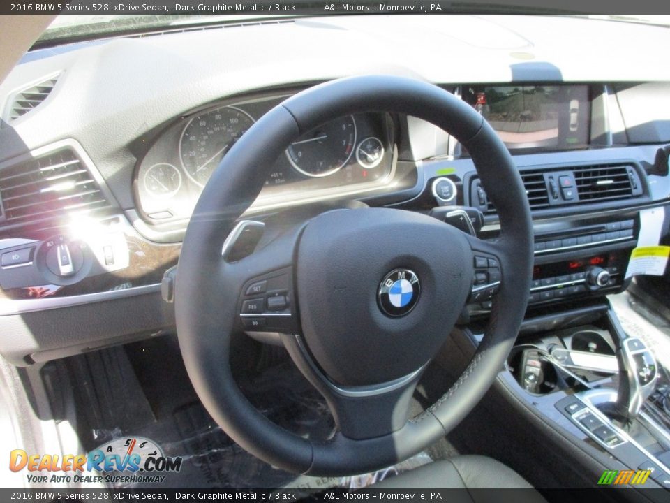 2016 BMW 5 Series 528i xDrive Sedan Dark Graphite Metallic / Black Photo #15