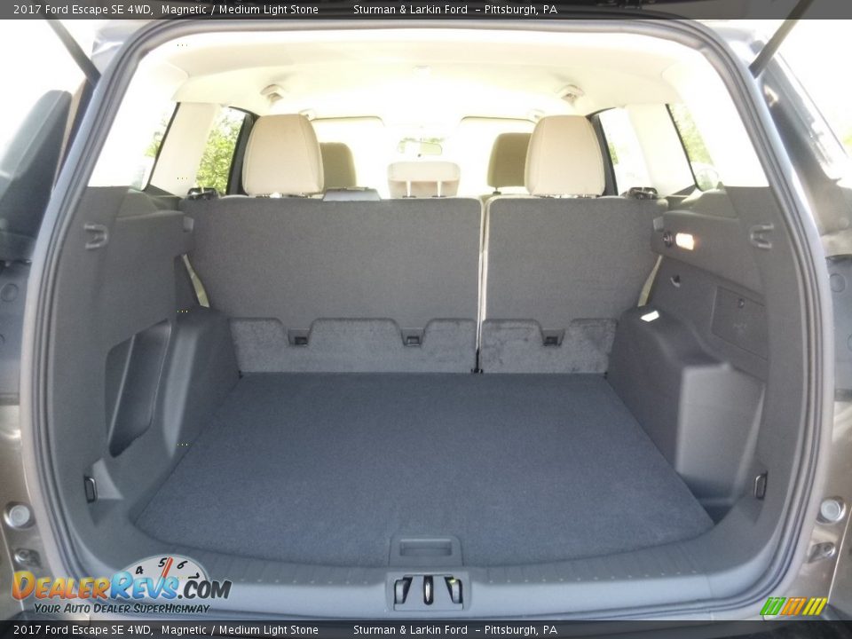 2017 Ford Escape SE 4WD Magnetic / Medium Light Stone Photo #3