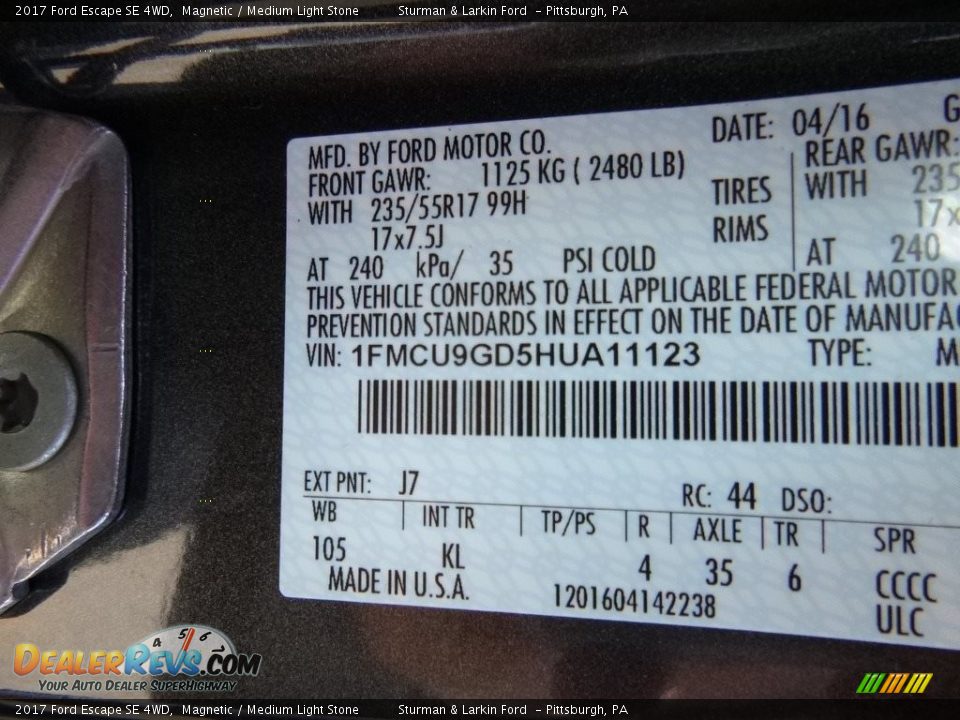 2017 Ford Escape SE 4WD Magnetic / Medium Light Stone Photo #11