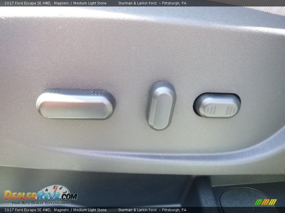 2017 Ford Escape SE 4WD Magnetic / Medium Light Stone Photo #12