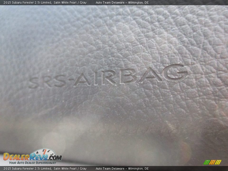2015 Subaru Forester 2.5i Limited Satin White Pearl / Gray Photo #35