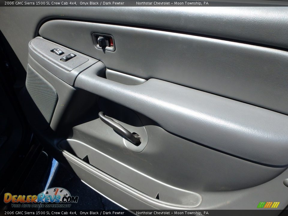 2006 GMC Sierra 1500 SL Crew Cab 4x4 Onyx Black / Dark Pewter Photo #17
