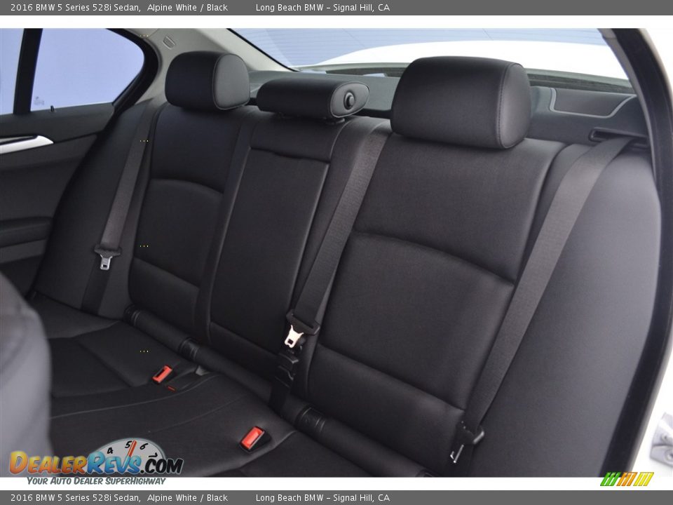 2016 BMW 5 Series 528i Sedan Alpine White / Black Photo #8