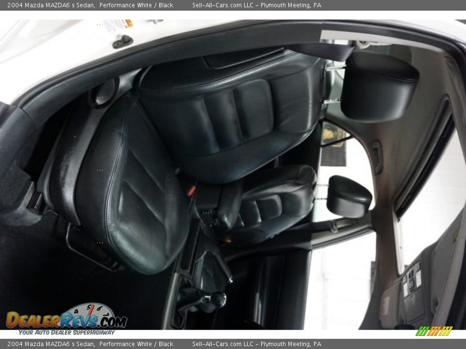 2004 Mazda MAZDA6 s Sedan Performance White / Black Photo #18