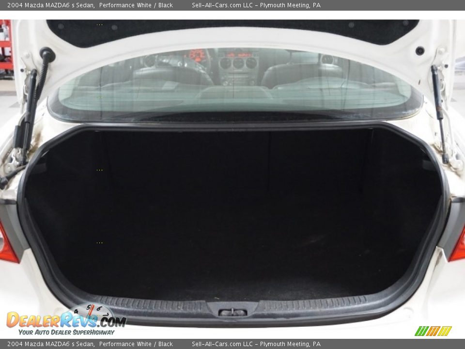 2004 Mazda MAZDA6 s Sedan Performance White / Black Photo #21