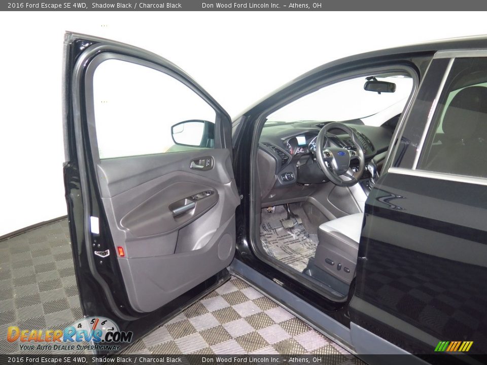 2016 Ford Escape SE 4WD Shadow Black / Charcoal Black Photo #21