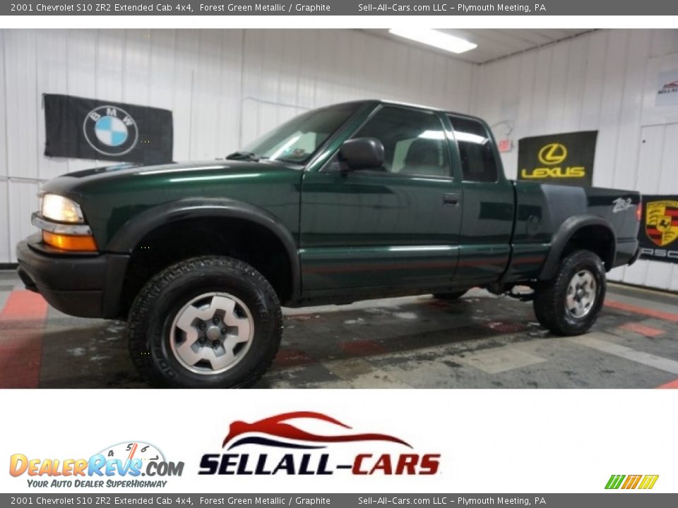 2001 Chevrolet S10 ZR2 Extended Cab 4x4 Forest Green Metallic / Graphite Photo #1