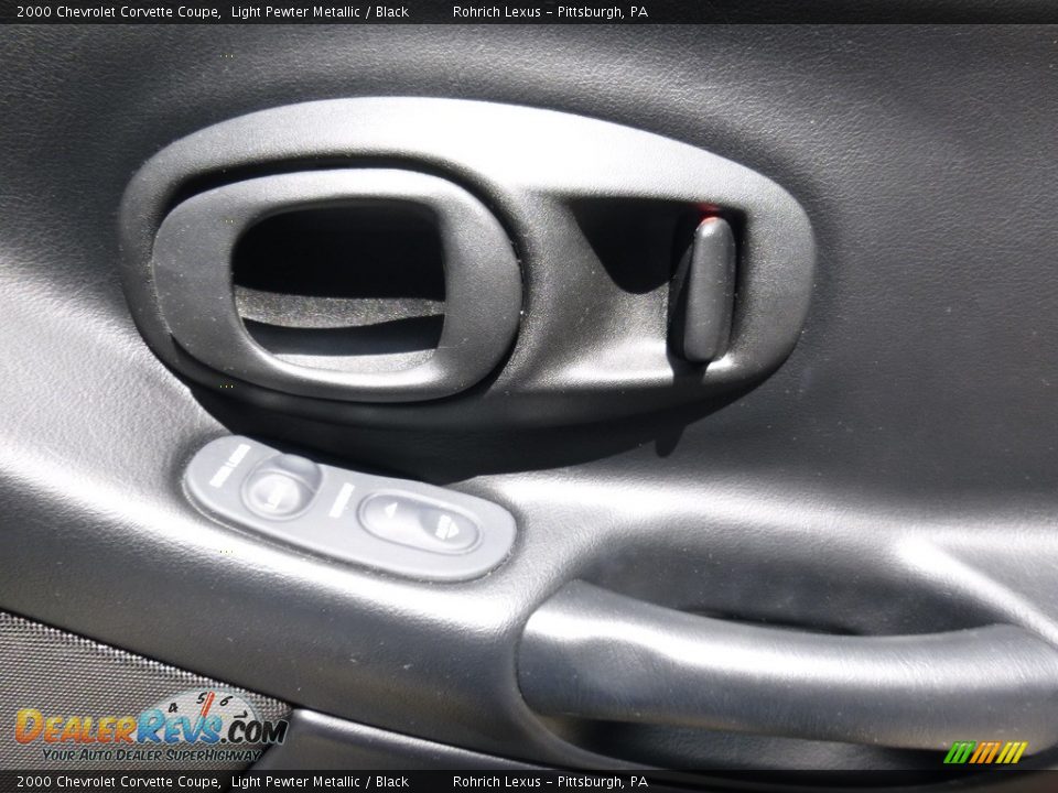 2000 Chevrolet Corvette Coupe Light Pewter Metallic / Black Photo #10