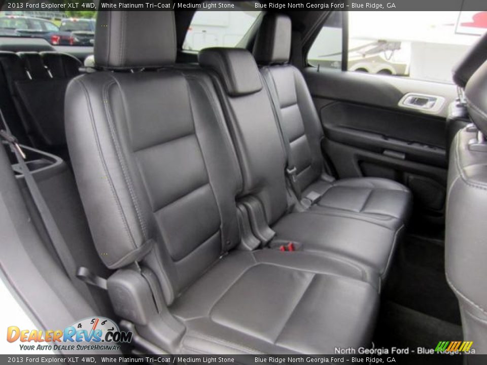 2013 Ford Explorer XLT 4WD White Platinum Tri-Coat / Medium Light Stone Photo #15
