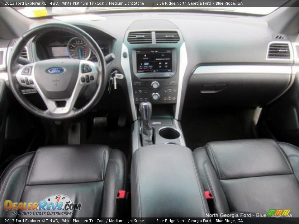 2013 Ford Explorer XLT 4WD White Platinum Tri-Coat / Medium Light Stone Photo #19