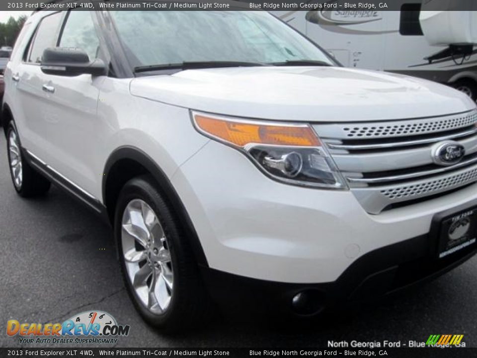 2013 Ford Explorer XLT 4WD White Platinum Tri-Coat / Medium Light Stone Photo #36