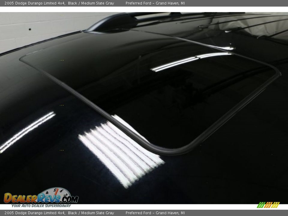 2005 Dodge Durango Limited 4x4 Black / Medium Slate Gray Photo #5