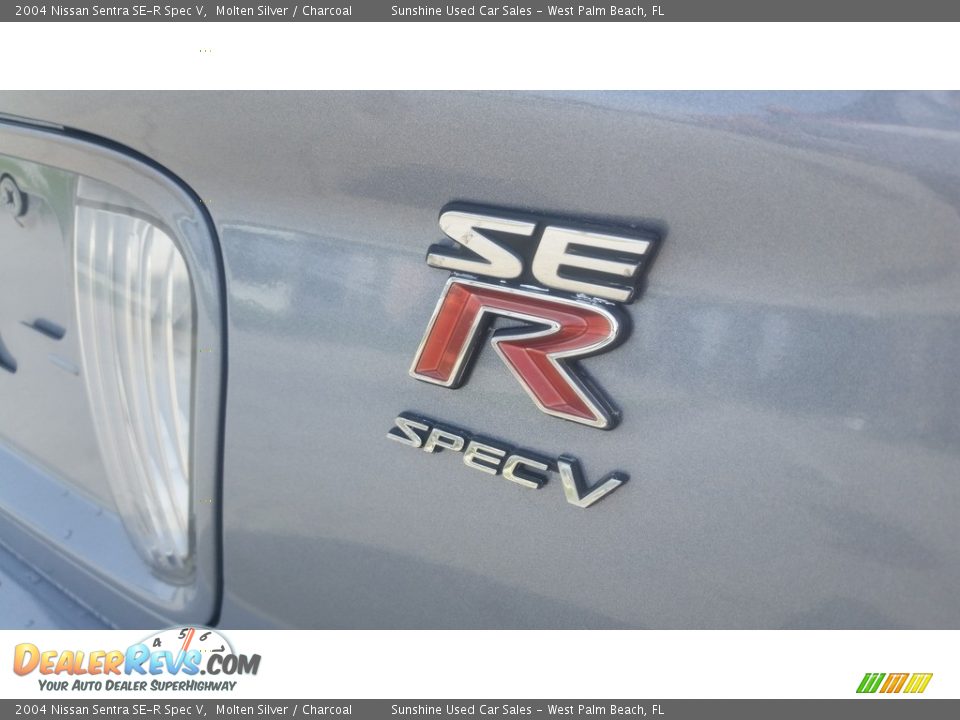 2004 Nissan Sentra SE-R Spec V Molten Silver / Charcoal Photo #16