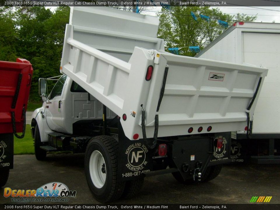 2008 Ford F650 Super Duty XLT Regular Cab Chassis Dump Truck Oxford White / Medium Flint Photo #2
