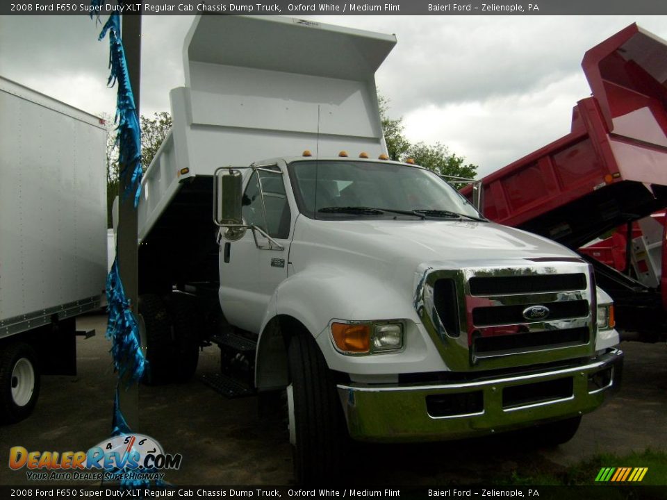 2008 Ford F650 Super Duty XLT Regular Cab Chassis Dump Truck Oxford White / Medium Flint Photo #4