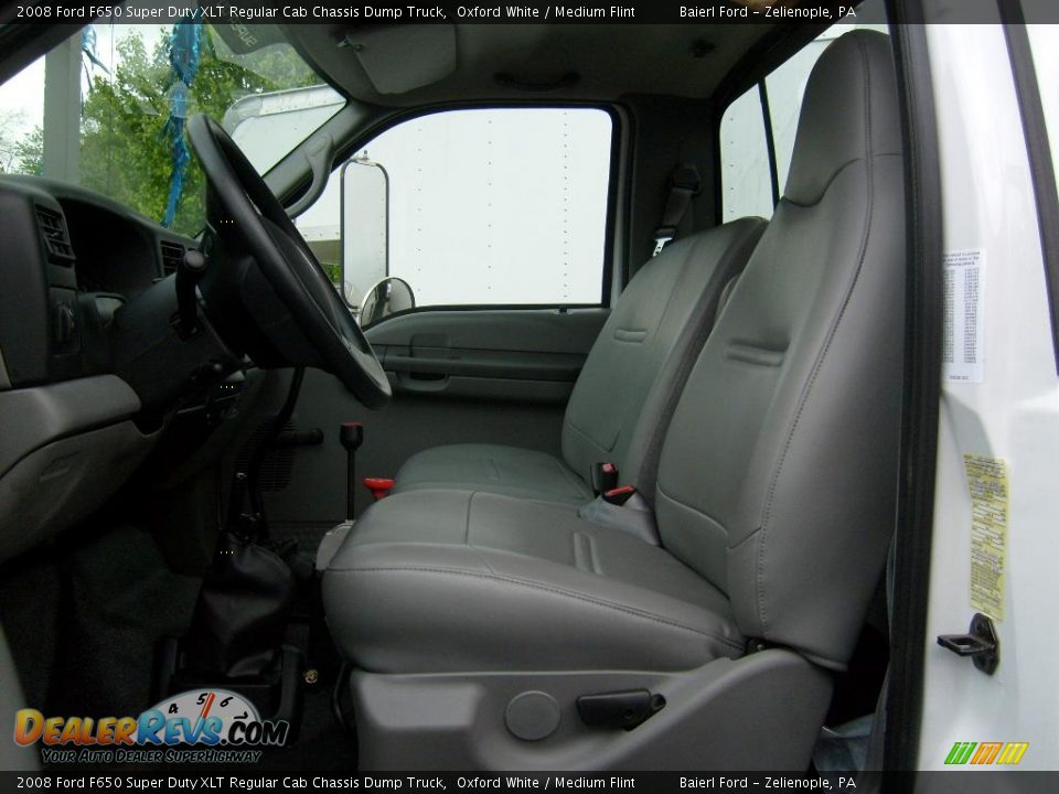 2008 Ford F650 Super Duty XLT Regular Cab Chassis Dump Truck Oxford White / Medium Flint Photo #12