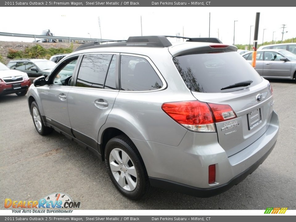 2011 Subaru Outback 2.5i Premium Wagon Steel Silver Metallic / Off Black Photo #10