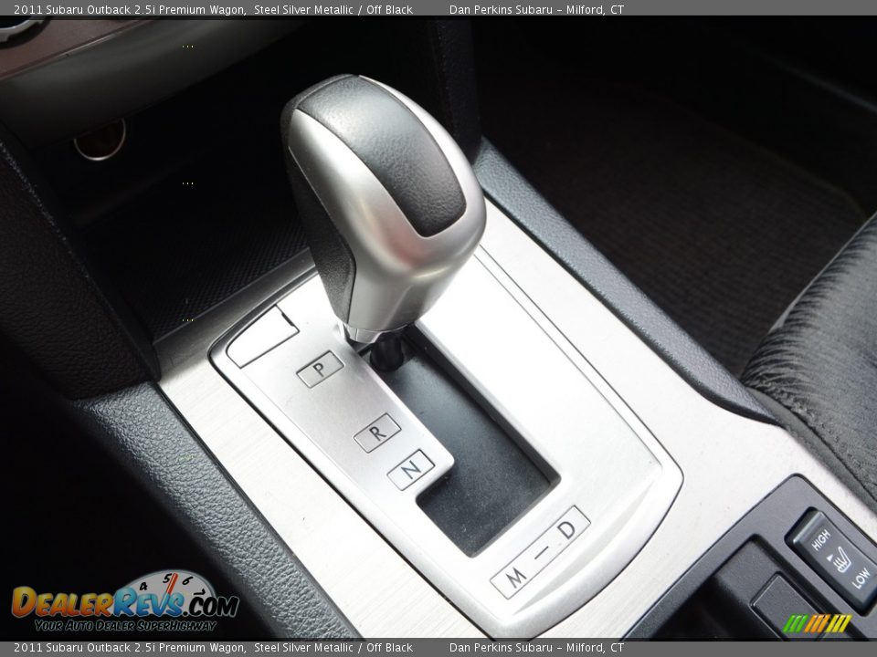 2011 Subaru Outback 2.5i Premium Wagon Steel Silver Metallic / Off Black Photo #13