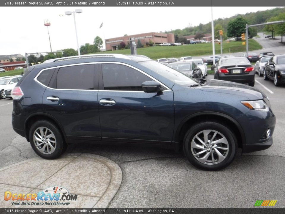 2015 Nissan Rogue SL AWD Arctic Blue Metallic / Almond Photo #8