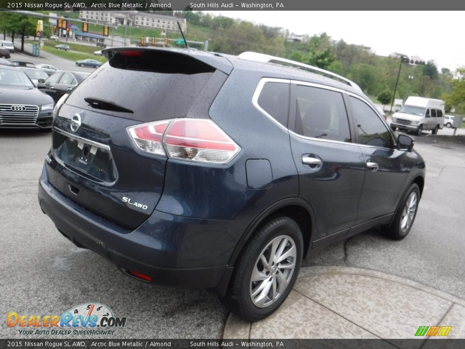 2015 Nissan Rogue SL AWD Arctic Blue Metallic / Almond Photo #11