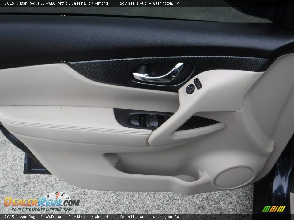 2015 Nissan Rogue SL AWD Arctic Blue Metallic / Almond Photo #17