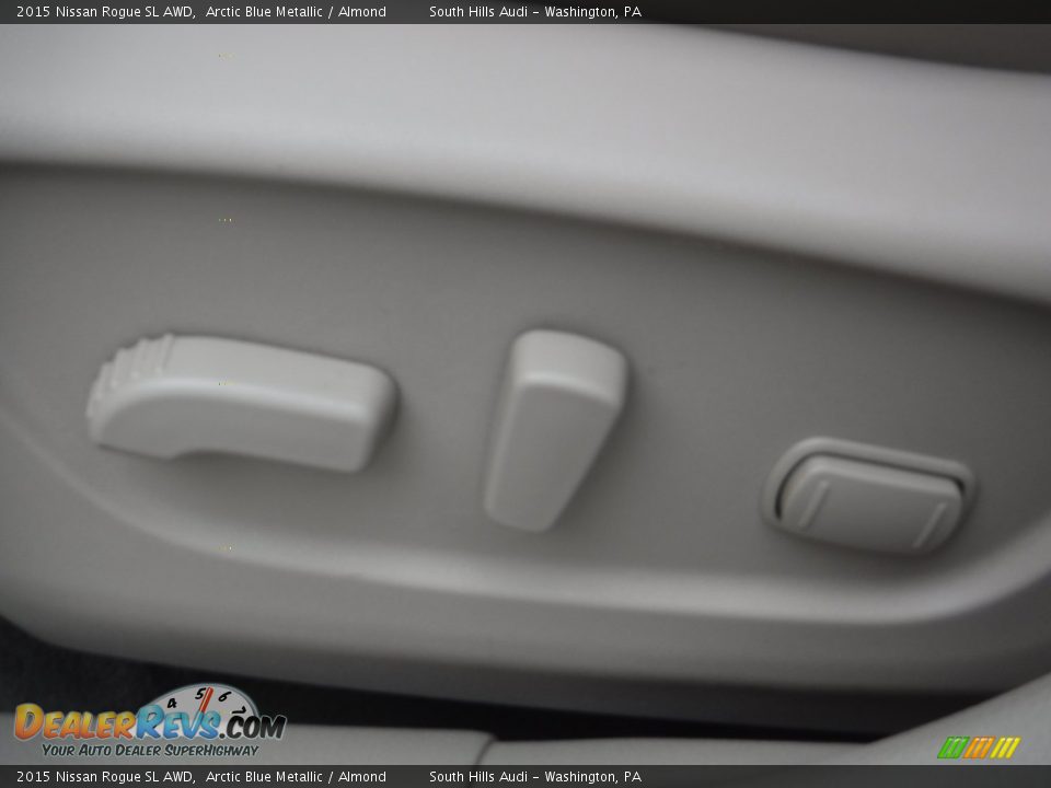 2015 Nissan Rogue SL AWD Arctic Blue Metallic / Almond Photo #20