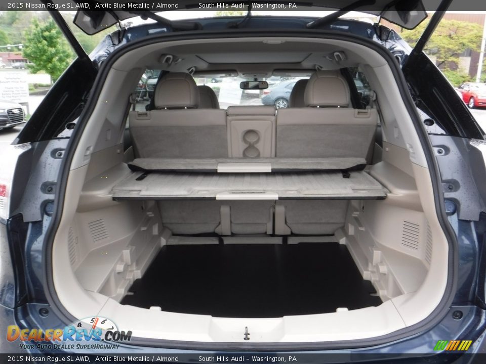 2015 Nissan Rogue SL AWD Arctic Blue Metallic / Almond Photo #31