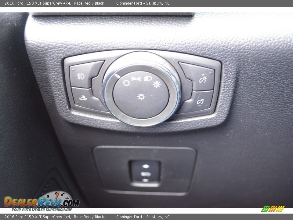 2016 Ford F150 XLT SuperCrew 4x4 Race Red / Black Photo #21