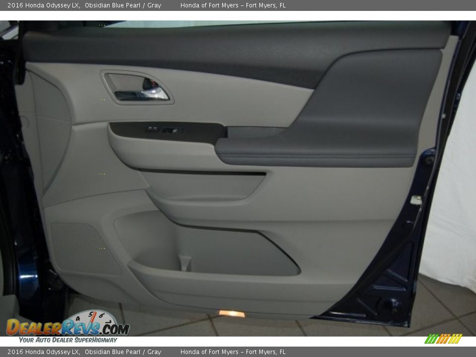 2016 Honda Odyssey LX Obsidian Blue Pearl / Gray Photo #23
