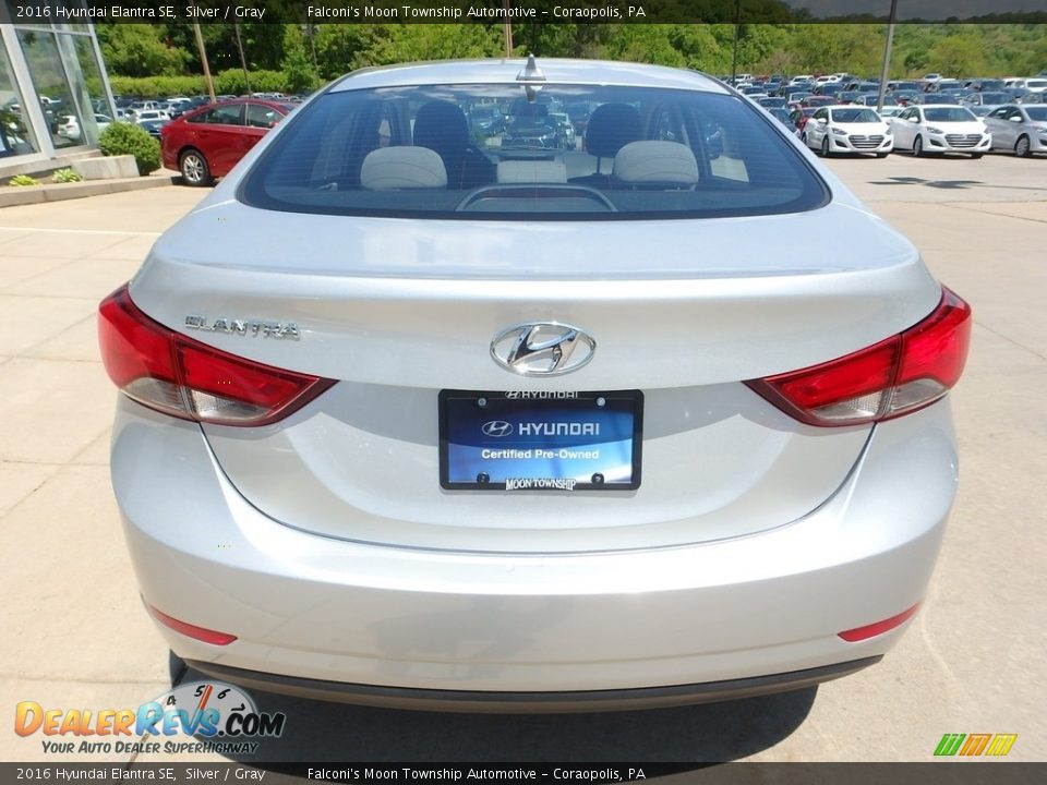 2016 Hyundai Elantra SE Silver / Gray Photo #3