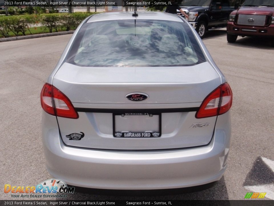 2013 Ford Fiesta S Sedan Ingot Silver / Charcoal Black/Light Stone Photo #8