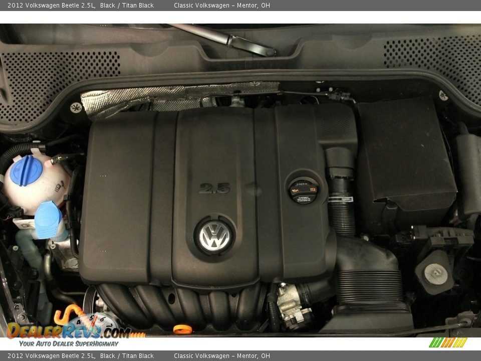 2012 Volkswagen Beetle 2.5L Black / Titan Black Photo #16
