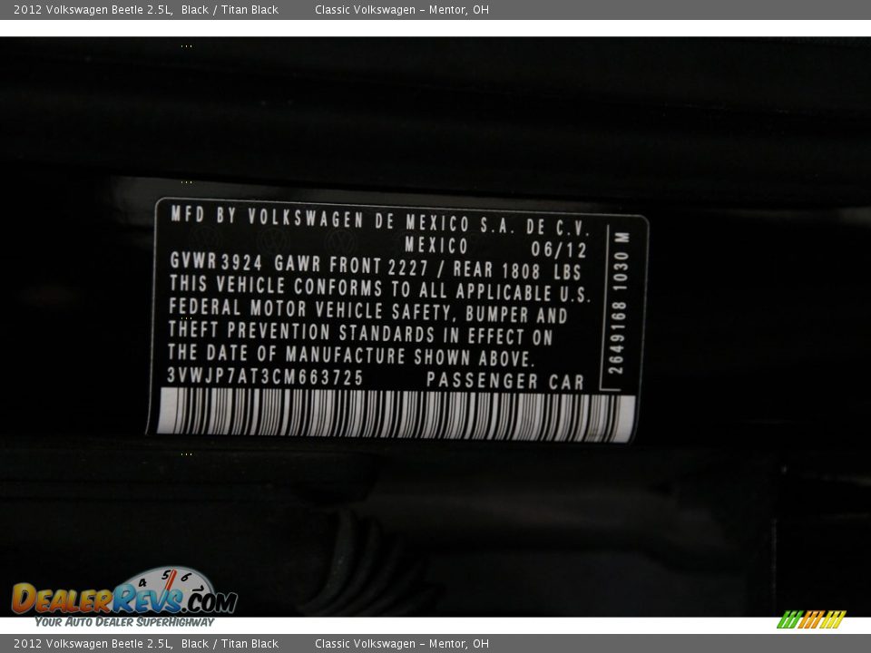 2012 Volkswagen Beetle 2.5L Black / Titan Black Photo #17