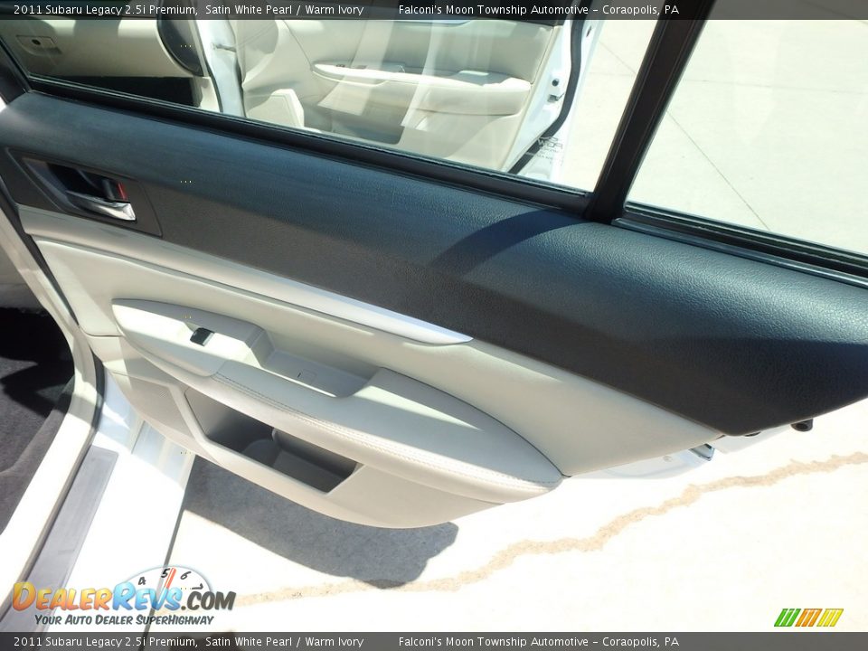 2011 Subaru Legacy 2.5i Premium Satin White Pearl / Warm Ivory Photo #14