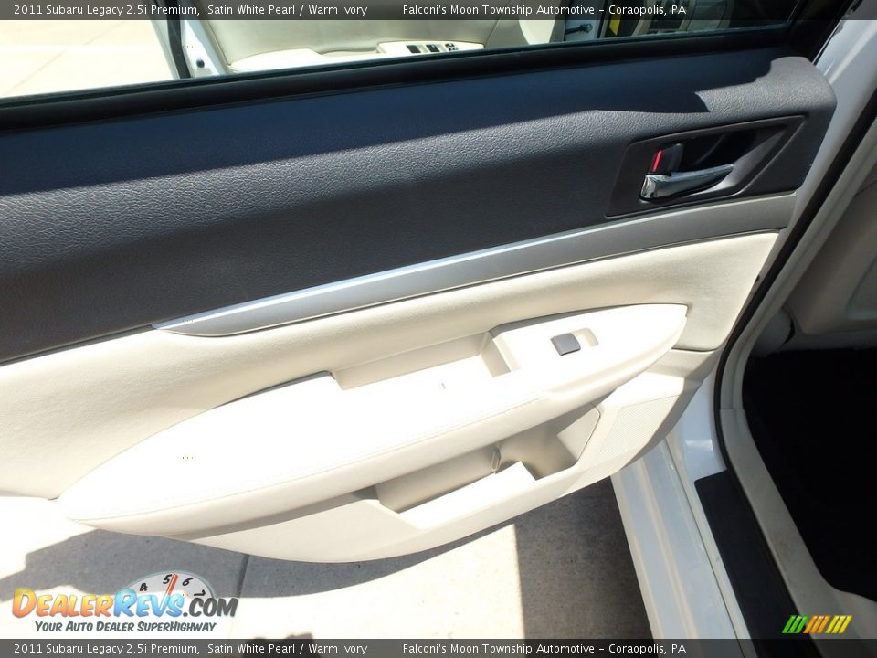 2011 Subaru Legacy 2.5i Premium Satin White Pearl / Warm Ivory Photo #18