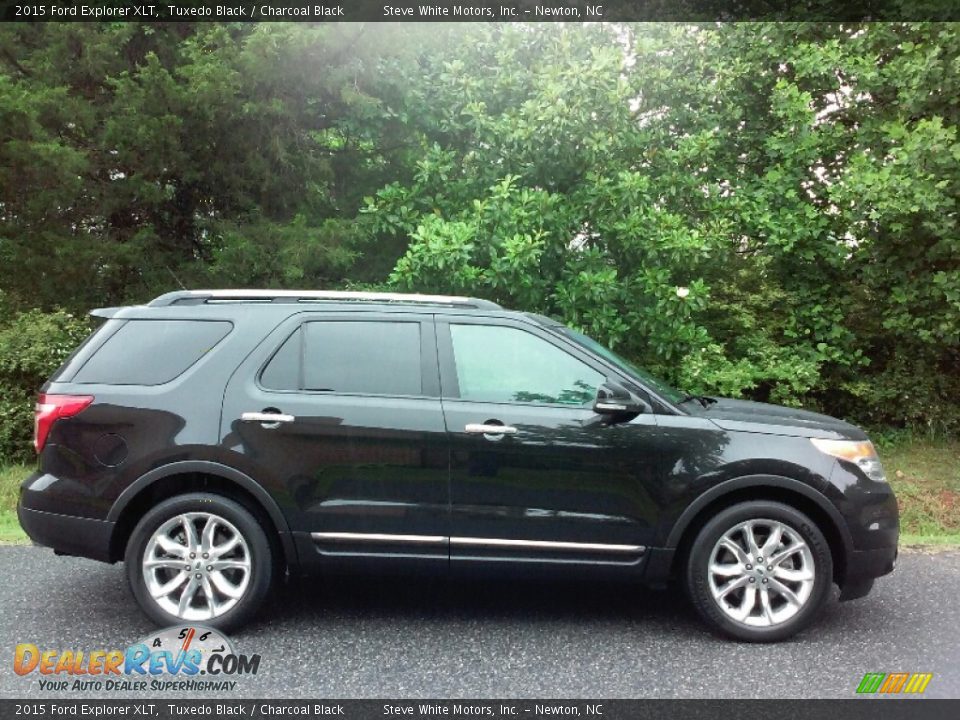 2015 Ford Explorer XLT Tuxedo Black / Charcoal Black Photo #5