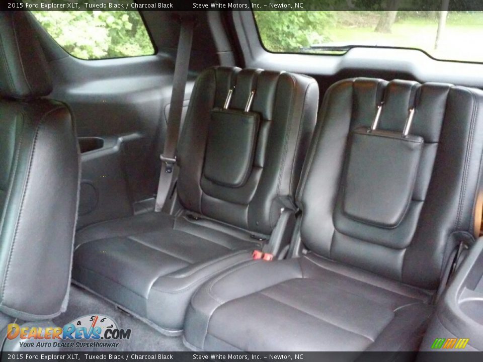 2015 Ford Explorer XLT Tuxedo Black / Charcoal Black Photo #11