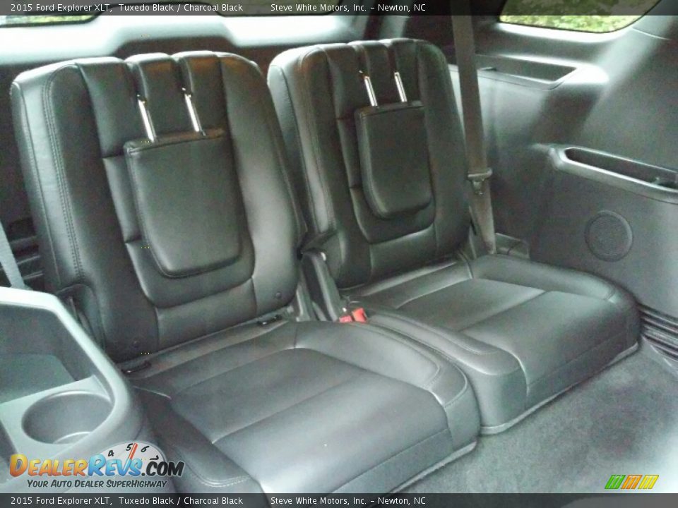 2015 Ford Explorer XLT Tuxedo Black / Charcoal Black Photo #12