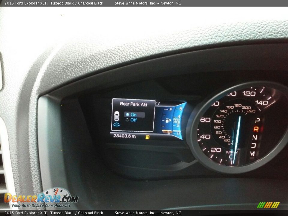 2015 Ford Explorer XLT Tuxedo Black / Charcoal Black Photo #19