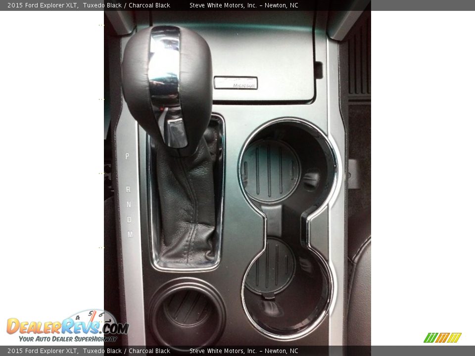 2015 Ford Explorer XLT Tuxedo Black / Charcoal Black Photo #27