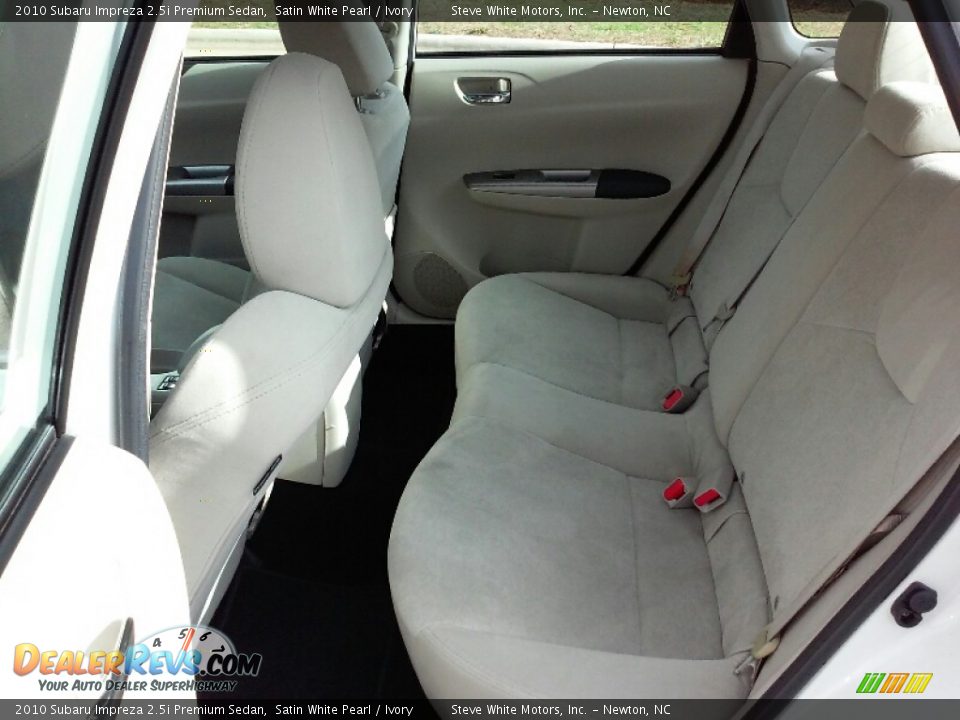 2010 Subaru Impreza 2.5i Premium Sedan Satin White Pearl / Ivory Photo #18