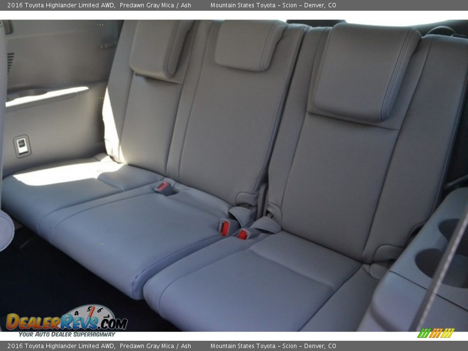 2016 Toyota Highlander Limited AWD Predawn Gray Mica / Ash Photo #8