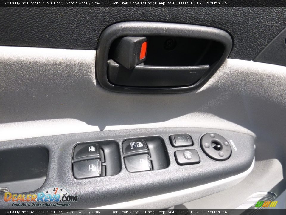2010 Hyundai Accent GLS 4 Door Nordic White / Gray Photo #13