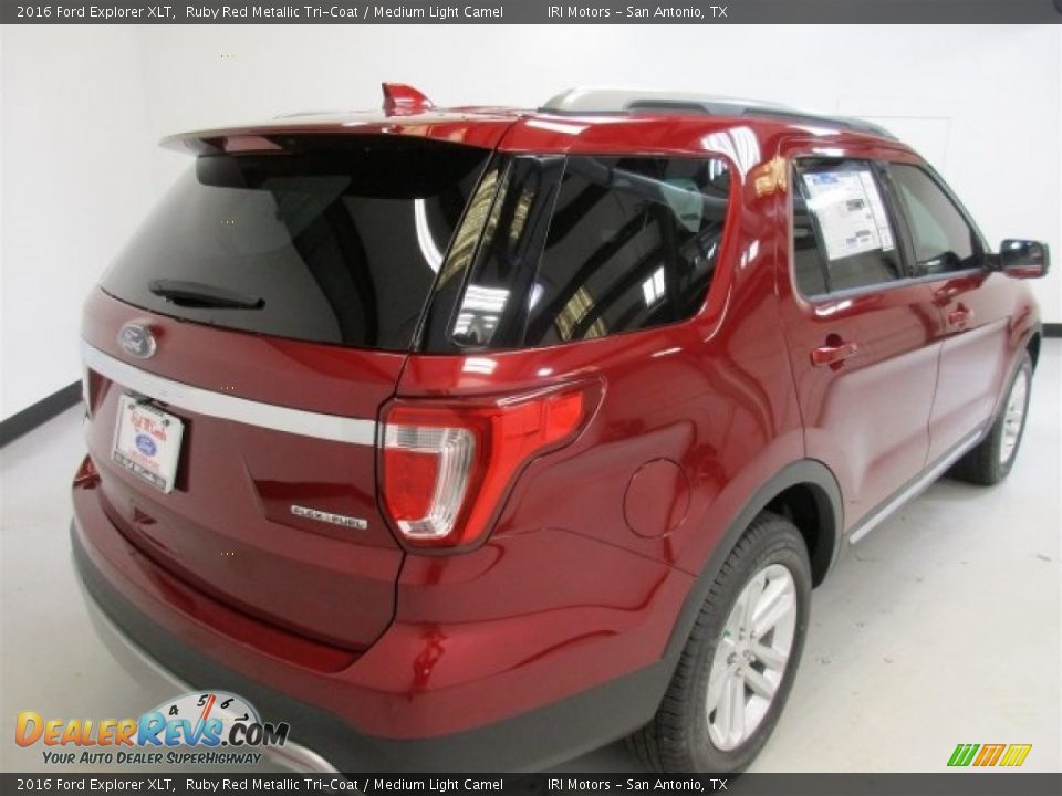 2016 Ford Explorer XLT Ruby Red Metallic Tri-Coat / Medium Light Camel Photo #10